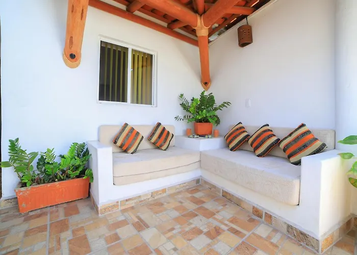 Bm Zihua Pensión Zihuatanejo