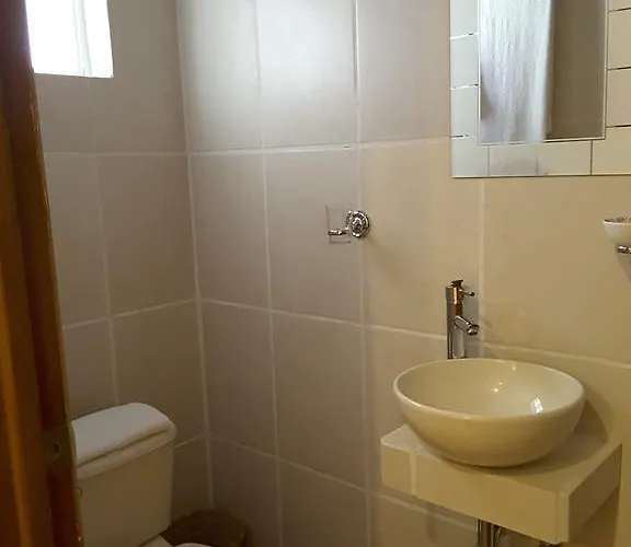 Pensión Bm Zihua 4*